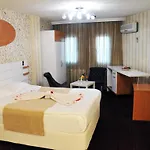 Strazburg Oda ve Kahvaltı 2*
