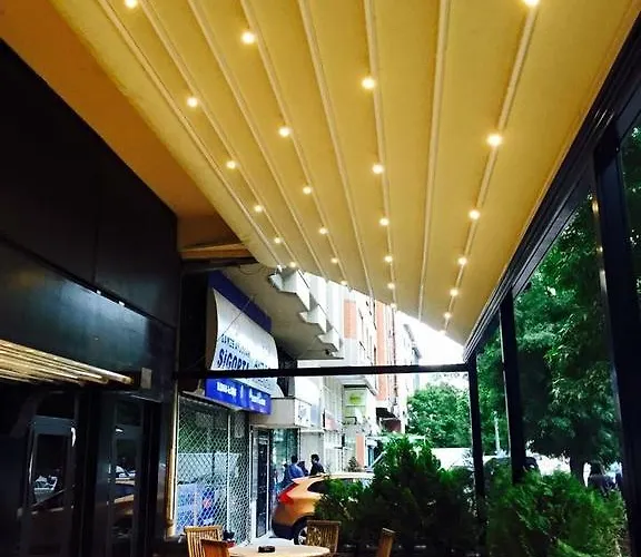 Strazburg Oda ve Kahvaltı